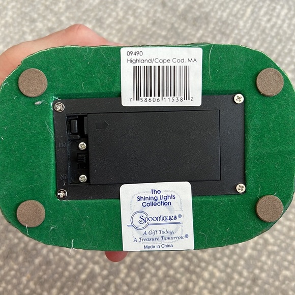 Cape Cod MA lighthouse - Picture 4 of 4